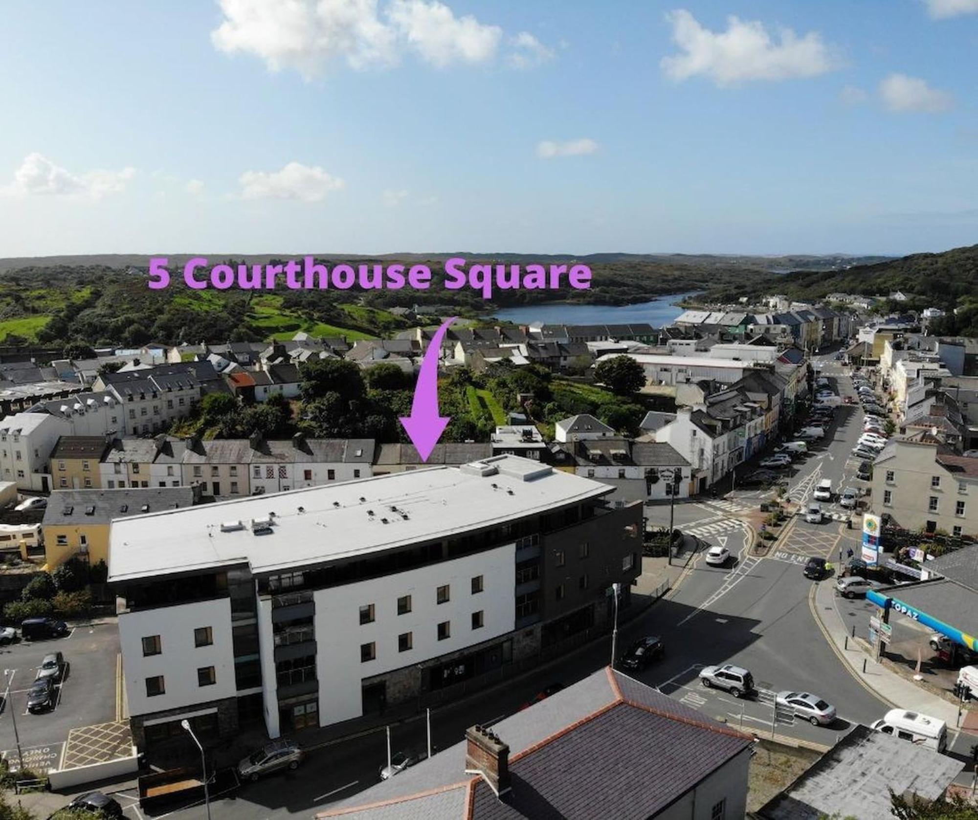 Апартаменты 5 Courthouse Square Клифден Экстерьер фото